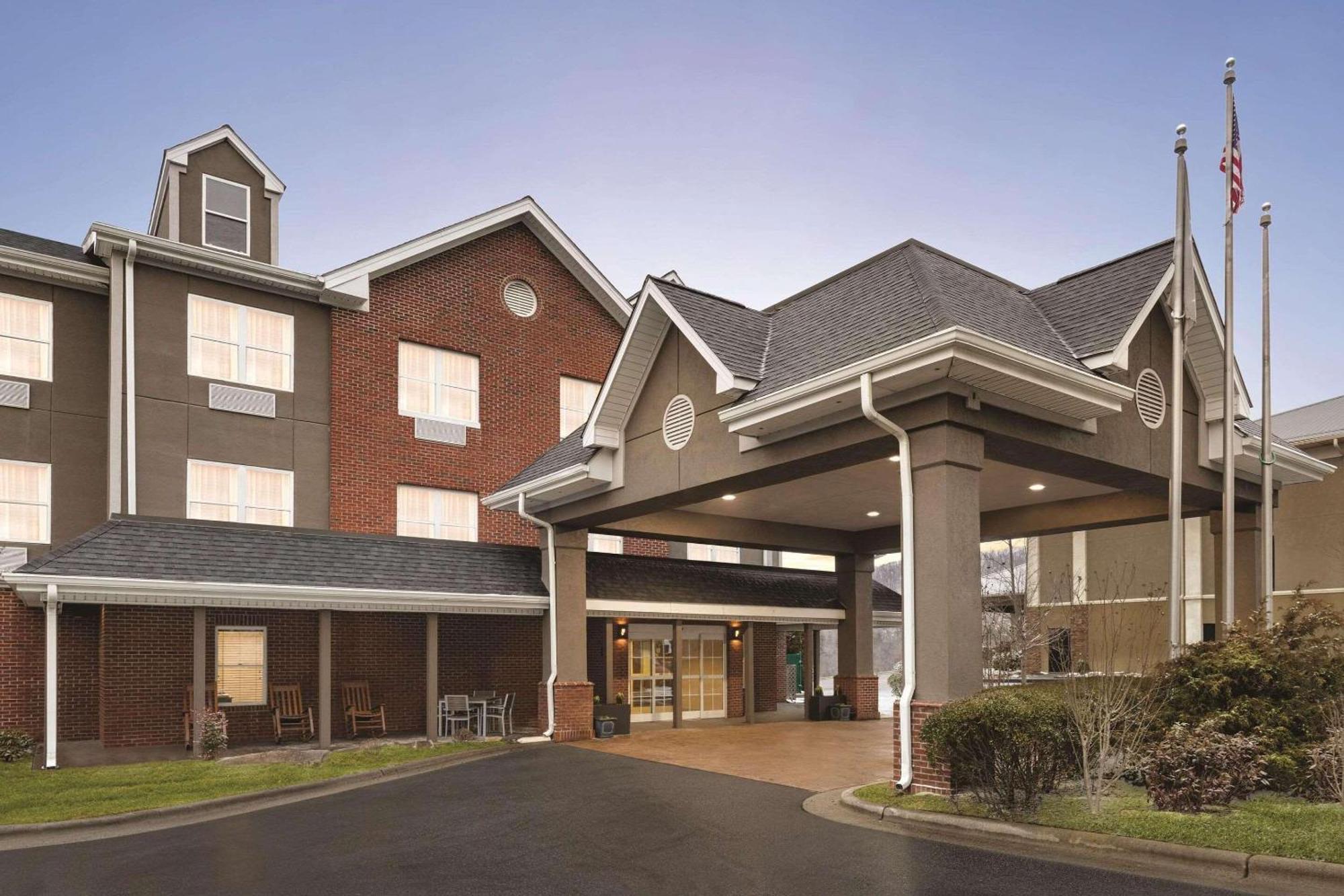 Country Inn & Suites By Radisson, Boone, Nc Екстериор снимка